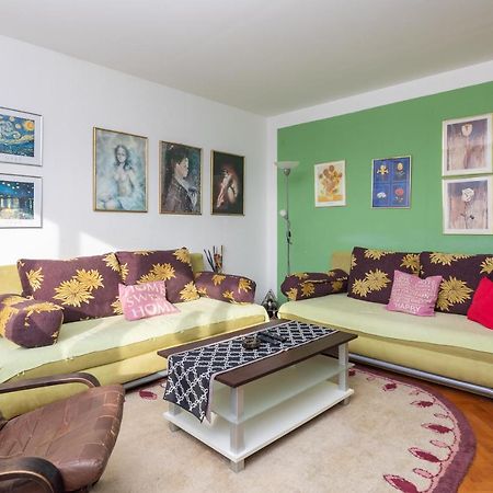 Edita - Apartment In Town Centre Макарска Екстериор снимка
