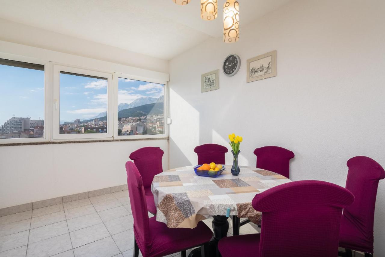 Edita - Apartment In Town Centre Макарска Екстериор снимка
