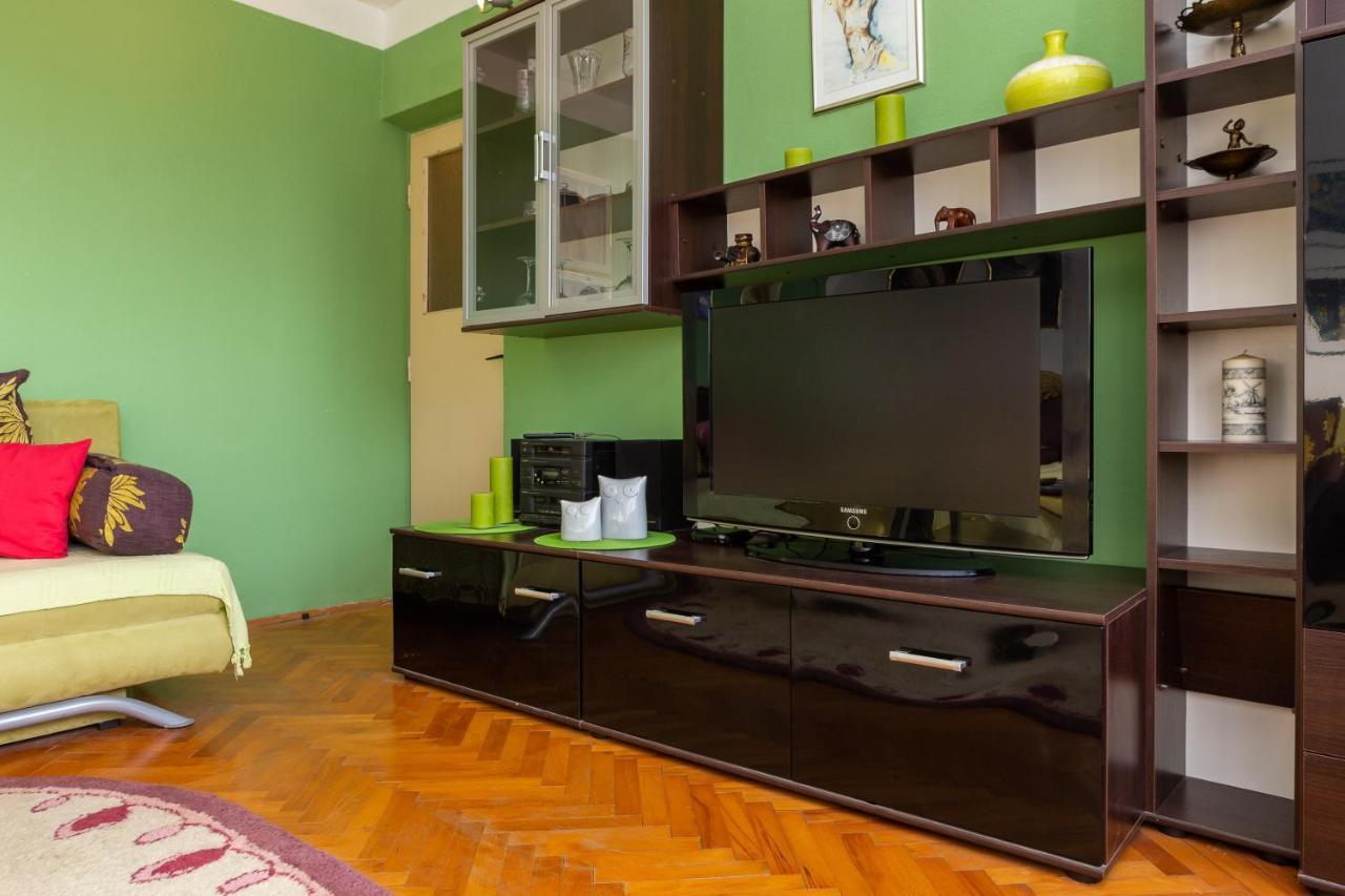 Edita - Apartment In Town Centre Макарска Екстериор снимка