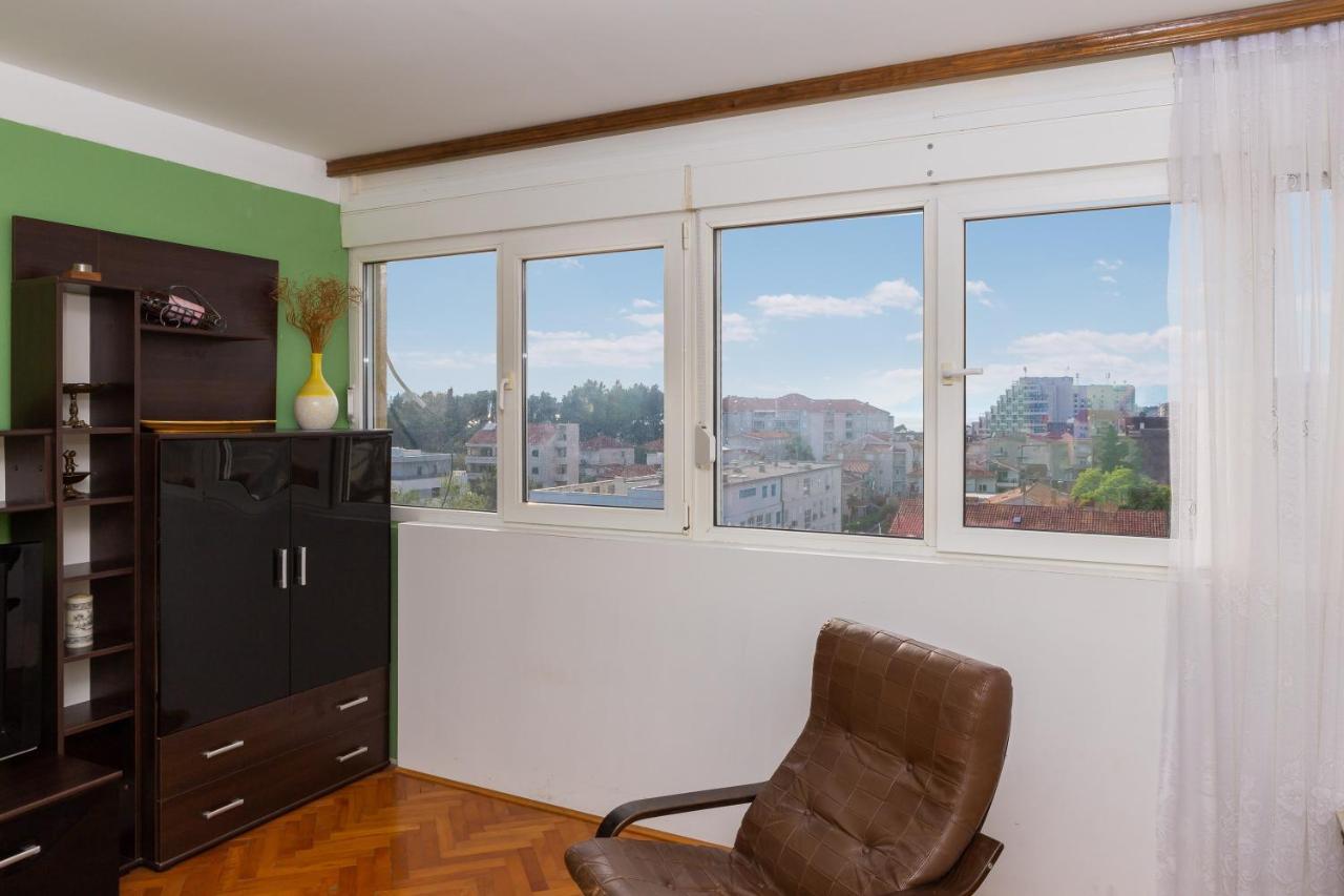 Edita - Apartment In Town Centre Макарска Екстериор снимка